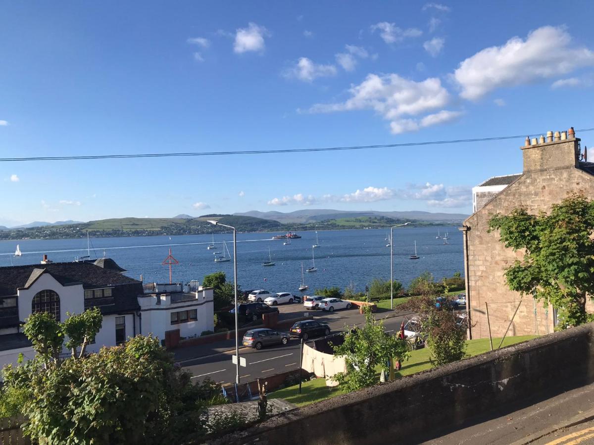 Beautiful 3-Bed Apartment In Gourock Exterior photo